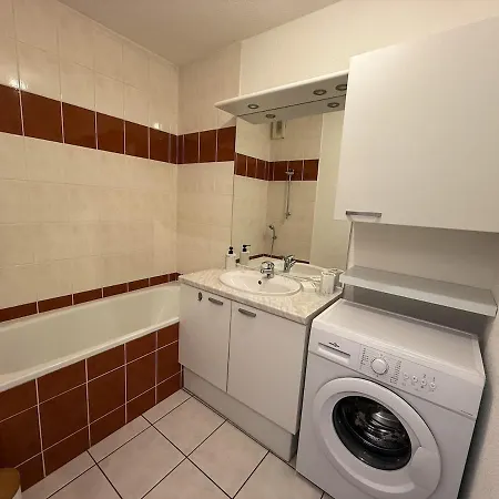 Appartement Cozy Avec Terrasse Et Parking Nancy